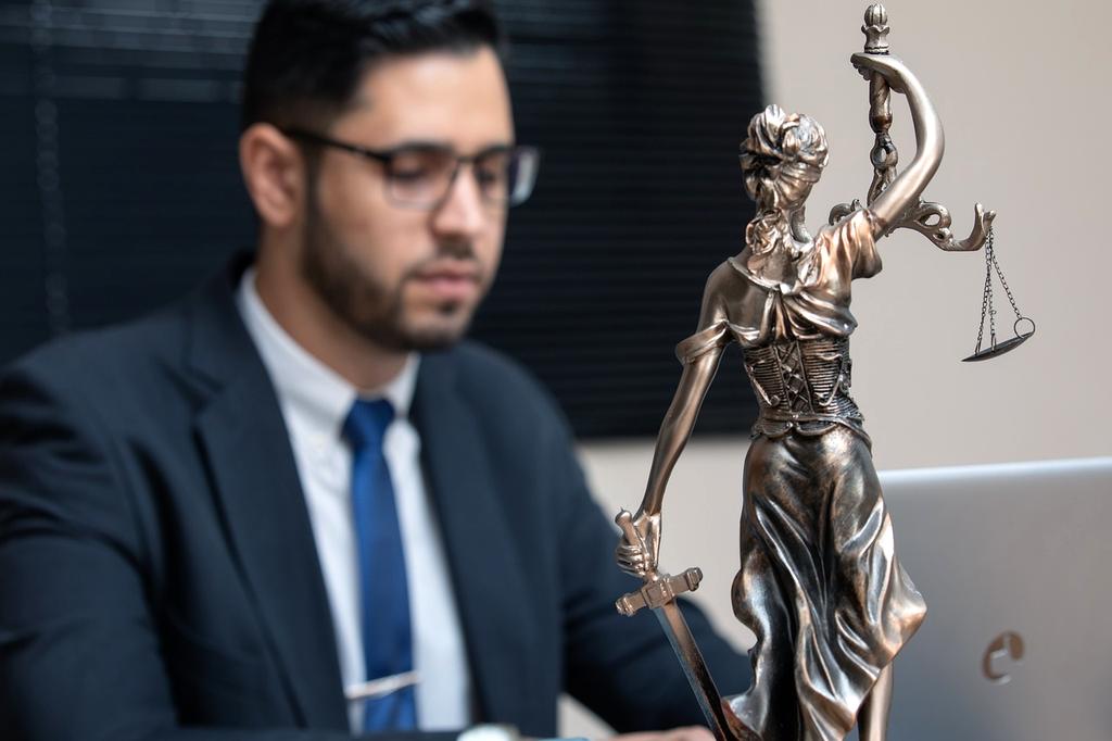 Professional legal accreditation badge