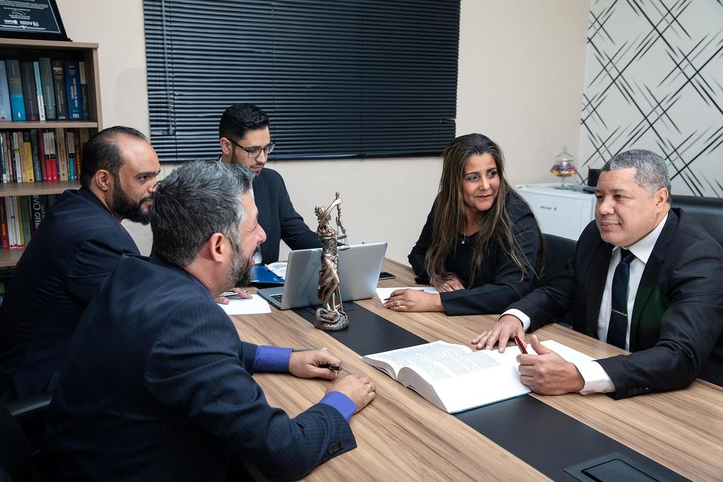 Property law and real estate legal consultation
